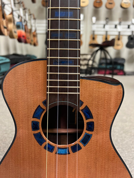 Hozen Green Label Custom Tenor Ukulele w/Case - Solid Red Cedar/Indian Rosewood