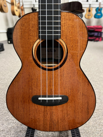 Kala solid on sale mahogany tenor