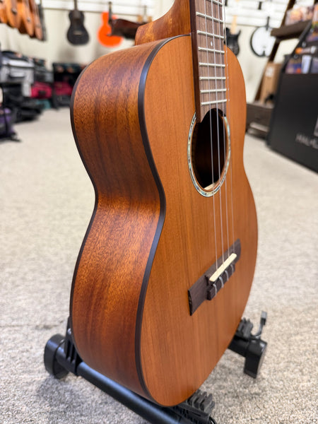 aNueNue Hawaiian Dream Series T4 Solid Cedar/Mahogany Tenor Ukulele w/Case