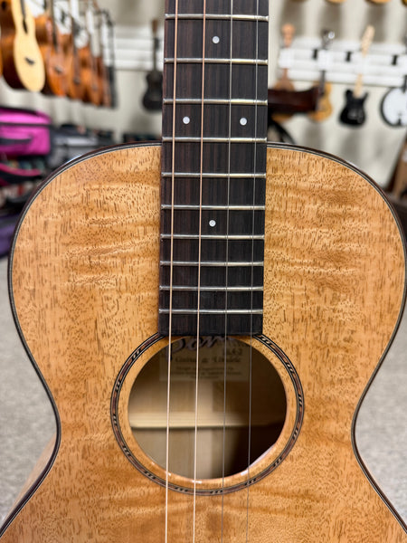 PONO UL4-3 Solid Mango Large Body Steel String Baritone Ukulele w/Case