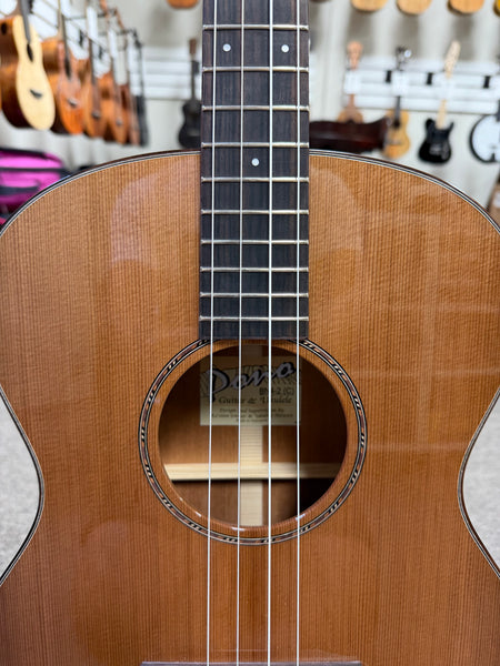 Pono BN4-2 Solid Cedar/Mahogany Large Body Baritone Nui Ukulele w/Case