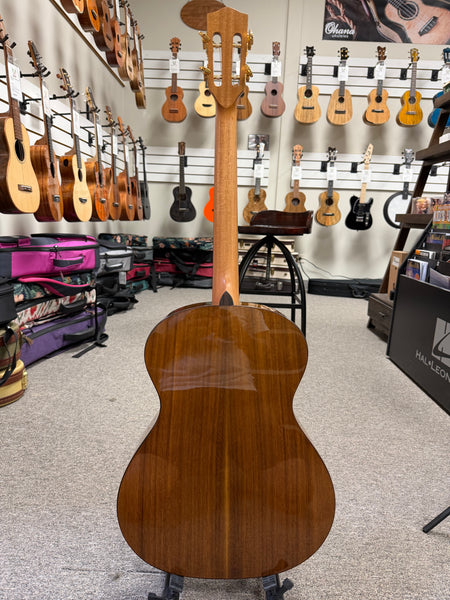 Pono BN4-1 Solid Cedar/Acacia Large Body Baritone Nui Ukulele w/Case