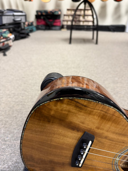 KALA KA-WCW-MYR-T Solid Myrtle/Walnut Tenor Ukulele w/Case - West Coast Woods