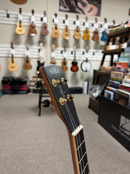 KALA KA-WCW-WAL-B Solid Walnut Baritone Ukulele w/Case - West Coast Woods