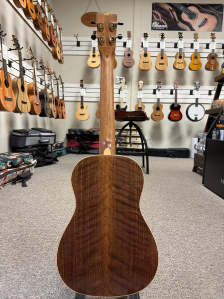 KALA KA-WCW-WAL-B Solid Walnut Baritone Ukulele w/Case - West Coast Woods