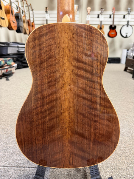 KALA KA-WCW-WAL-B Solid Walnut Baritone Ukulele w/Case - West Coast Woods