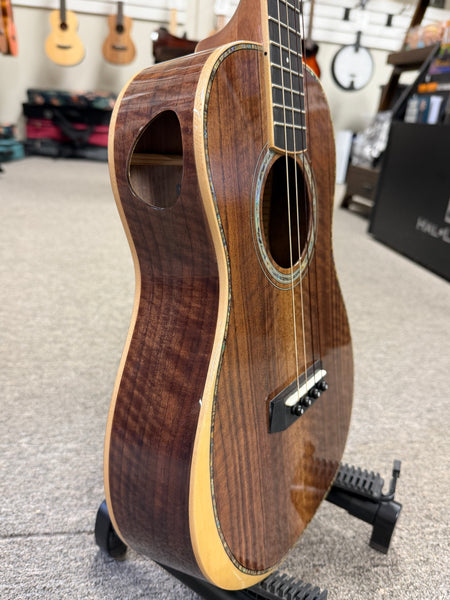 KALA KA-WCW-WAL-B Solid Walnut Baritone Ukulele w/Case - West Coast Woods