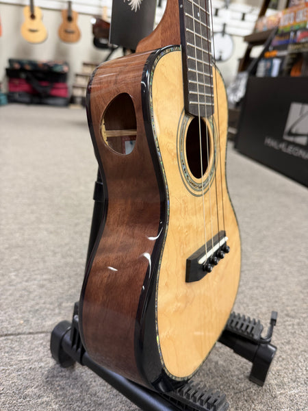 KALA KA-WCW-BMP-C Solid Birdseye Maple/Walnut Concert Ukulele w/Case - West Coast Woods