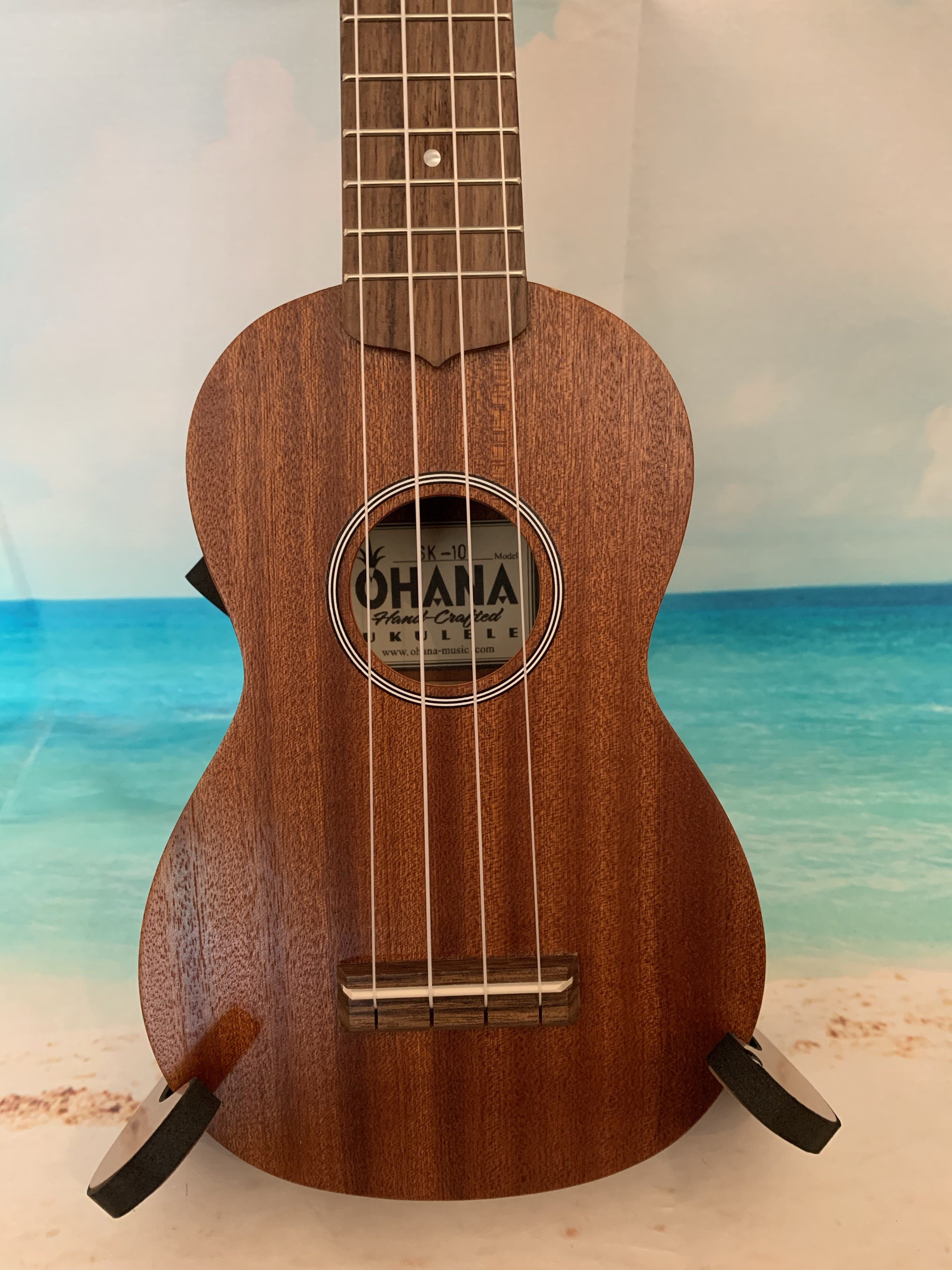 OHANA SK-10PAK Soprano Ukulele Pack - Everything You Need To Play